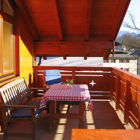 With 2 Bedrooms Сasa de vacaciones *
